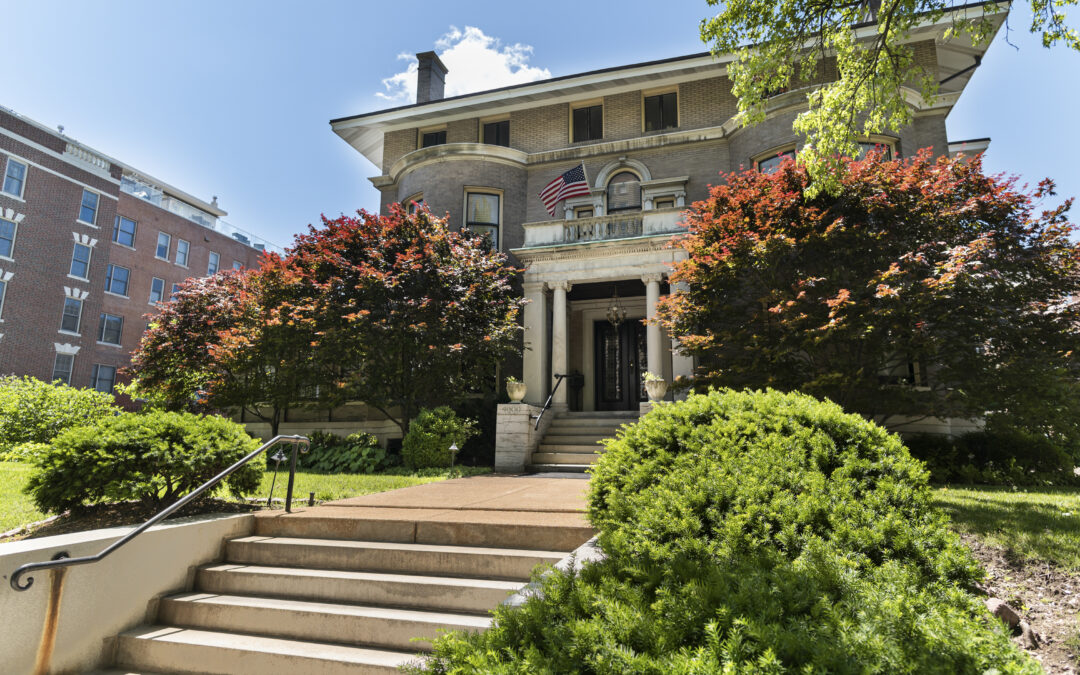 Saint Louis Woman’s Club